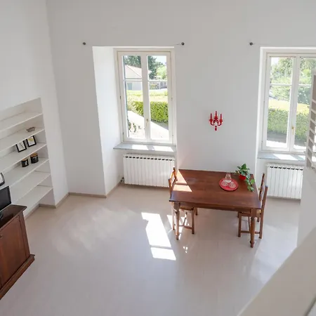 Lägenhet Gardenia By Interhome Verbania